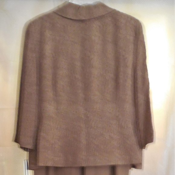 NWT Cynthia Howie Maggie BOUTIQUE mocha 100%Silk 2 piece set- Sz 14 jacket&pants - Picture 4 of 10